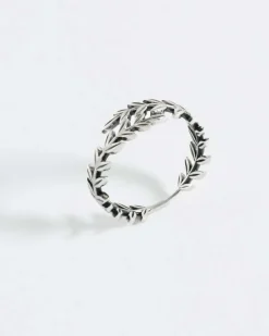 Anillo Defne
